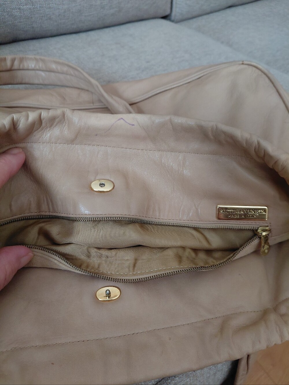Bottega Veneta Vintage Leather Shoulders Bag - Picture 8 of 11